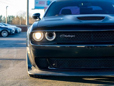 Used 2020 Dodge Challenger R/T Scat Pack RWD image 6