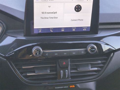 Used 2025 Ford Escape ST-Line image 27