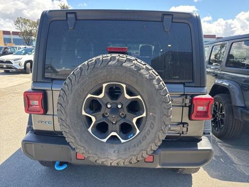 Used 2023 Jeep Wrangler Unlimited Rubicon 4xe w/ Cold Weather Group AWD/4WD image 5