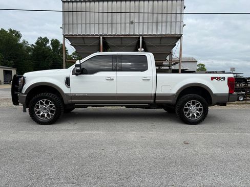 Used 2022 Ford F250 King Ranch w/ King Ranch Ultimate Package AWD/4WD image 2