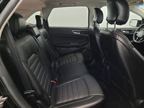 Used 2018 Ford Edge SEL w/ Equipment Group 201A AWD/4WD image 19