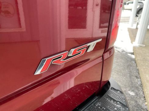Used 2022 Chevrolet Silverado 1500 RST w/ Z71 Off-Road Package AWD/4WD image 33