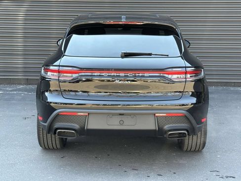 Used 2026 Porsche Macan AWD/4WD image 4
