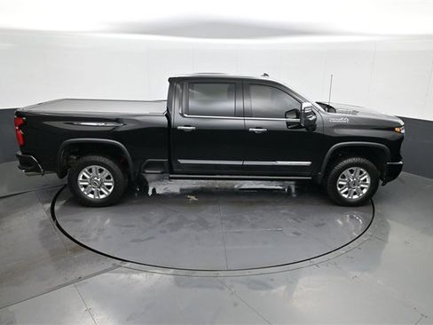 Certified 2025 Chevrolet Silverado 2500 High Country w/ Technology Package image 16