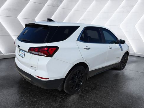 Used 2023 Chevrolet Equinox LT w/ LPO, Floor Liner Package image 5