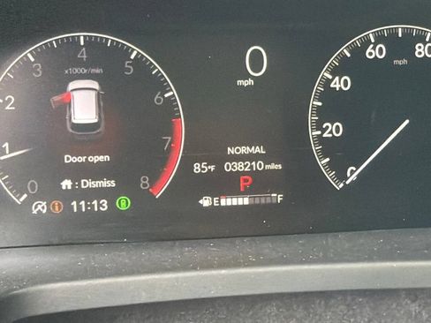 Used 2025 Honda Pilot Touring image 5