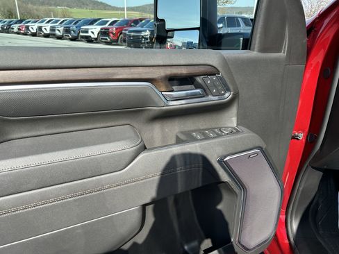 Used 2025 Chevrolet Silverado 3500 High Country w/ High Country Premium Package image 20