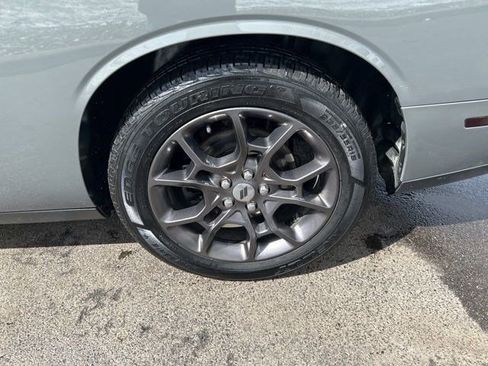 Used 2018 Dodge Challenger GT image 40