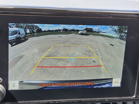 Used 2025 Toyota RAV4 XLE FWD image 19