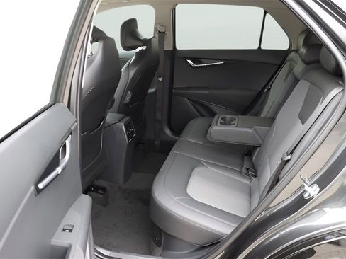 New 2025 Kia Niro EX Touring image 14