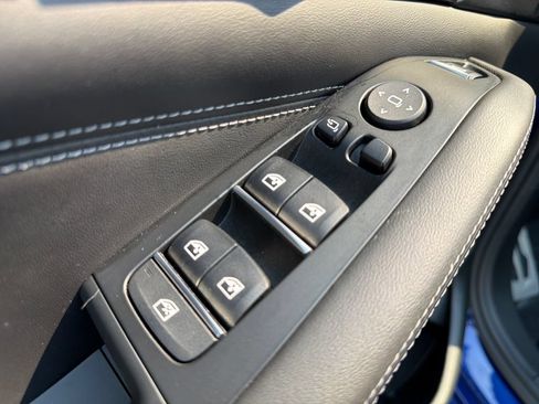 Used 2022 BMW X5 M w/ Executive Package AWD/4WD image 11