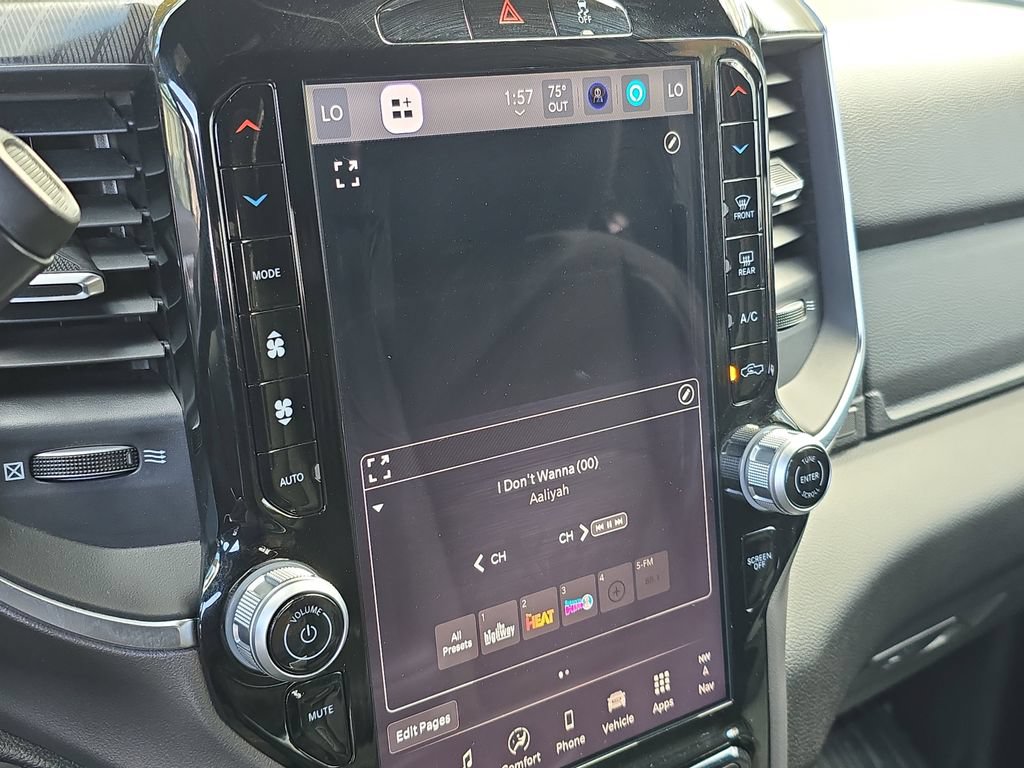 New 2026 RAM 3500 Big Horn AWD/4WD image 22