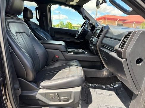 Used 2019 Ford Expedition Max Limited RWD image 31