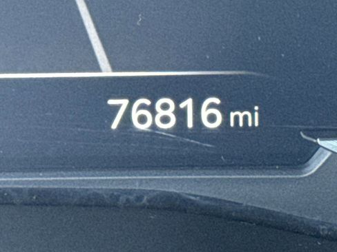 Used 2023 Genesis G70 2.0T AWD/4WD image 27