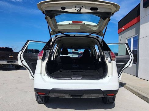 Used 2016 Nissan Rogue S FWD image 22