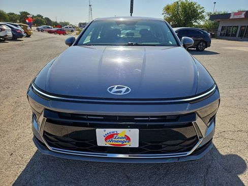 Used 2024 Hyundai Sonata SEL FWD image 3