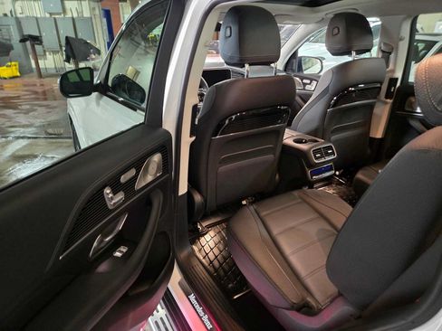 Used 2024 Mercedes-Benz GLS 580 4MATIC image 14
