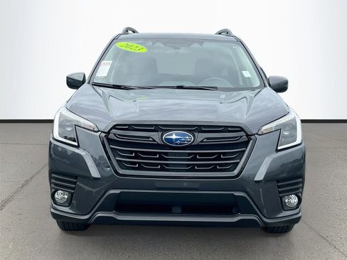 Used 2023 Subaru Forester Premium AWD/4WD image 2