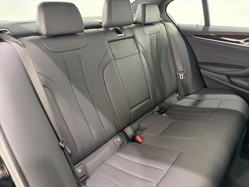 Certified 2023 BMW 530i xDrive w/ Premium Package image 22