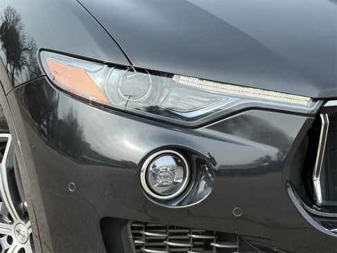 Certified 2023 Maserati Levante GT image 5