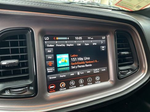 Used 2022 Dodge Challenger R/T w/ Plus Package image 7