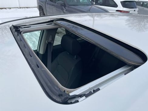 Used 2024 Honda CR-V EX image 17