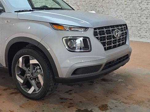 New 2026 Hyundai Venue SEL image 7