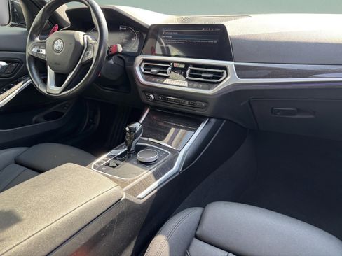 Used 2020 BMW 330i Sedan w/ Convenience Package image 30