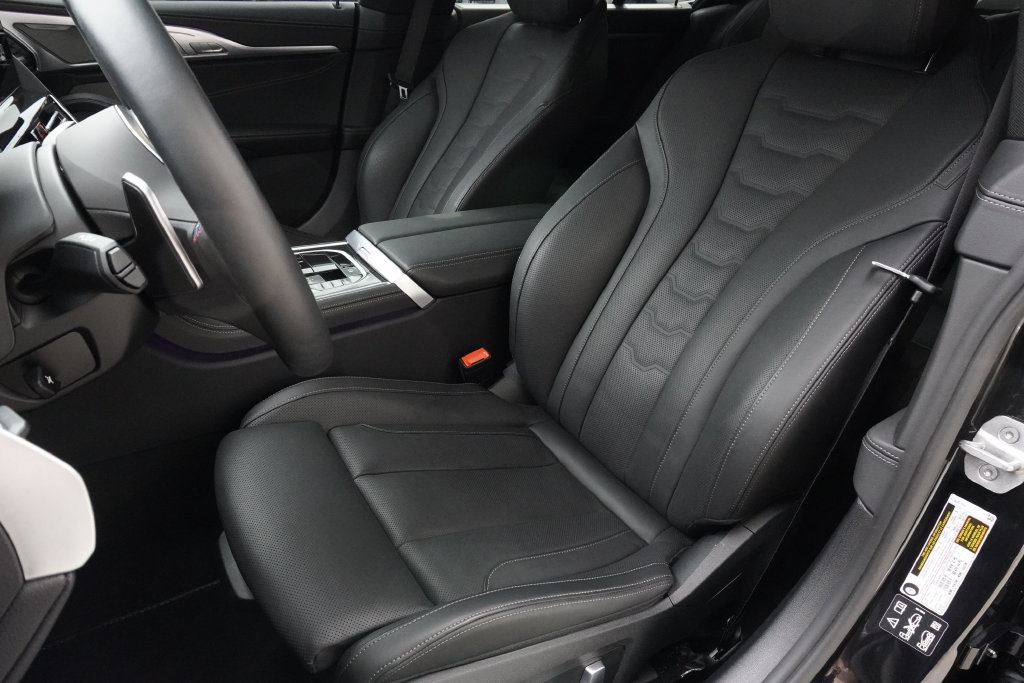Used 2026 BMW M850i xDrive AWD/4WD image 18