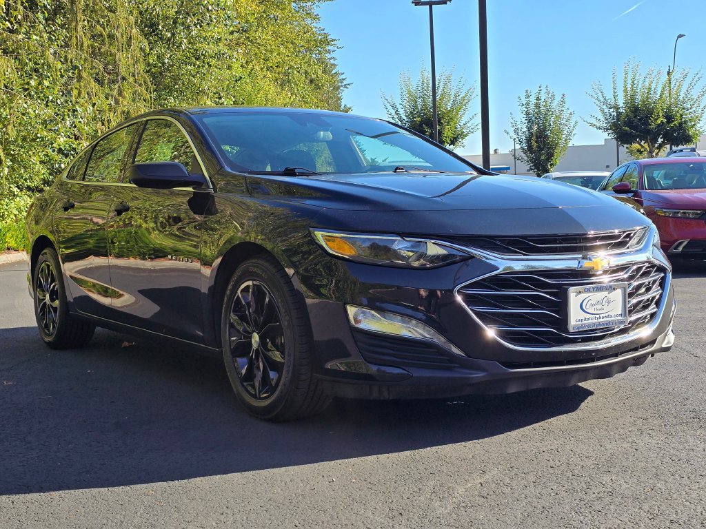 Used 2023 Chevrolet Malibu LT FWD image 3