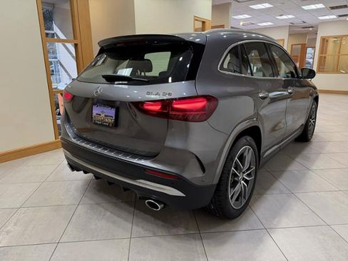 Used 2026 Mercedes-Benz GLA 35 AMG 4MATIC image 5