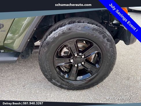 Used 2023 Jeep Wrangler Unlimited Sahara AWD/4WD image 18