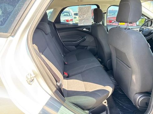 Used 2018 Ford Focus SEL FWD image 10
