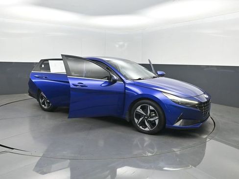 Used 2023 Hyundai Elantra Limited FWD image 38