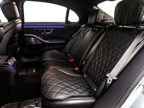 Certified 2025 Mercedes-Benz S 580 4MATIC Sedan image 10