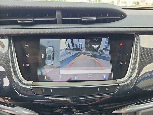 Used 2025 Cadillac XT6 Sport w/ Technology Package image 24