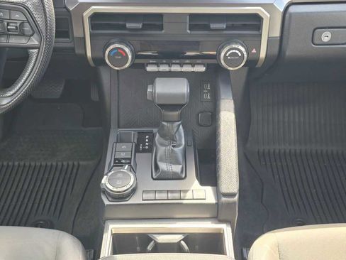 Used 2024 Toyota Tacoma SR5 AWD/4WD image 13