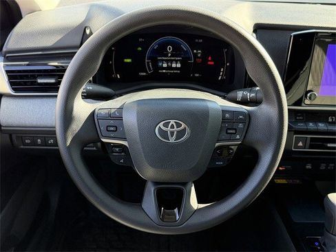 Certified 2025 Toyota Camry LE image 13