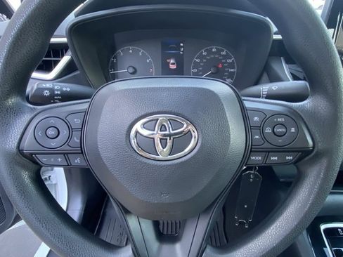 Used 2023 Toyota Corolla LE image 16