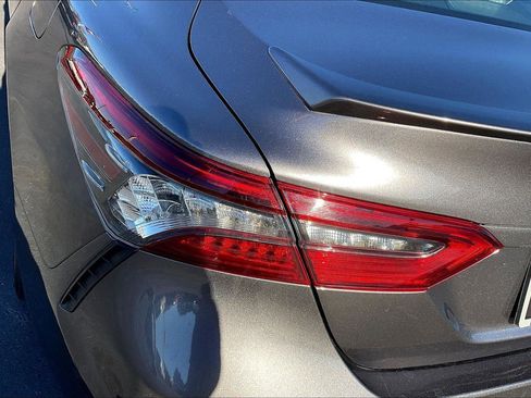 Used 2022 Toyota Camry XSE image 30