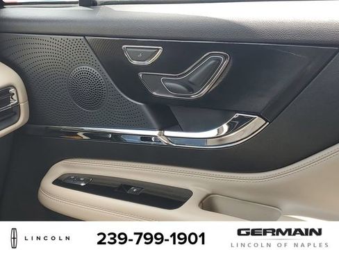 New 2025 Lincoln Corsair FWD image 26