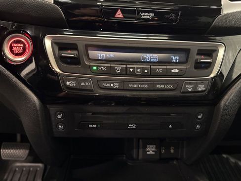 Used 2017 Honda Pilot Elite image 20