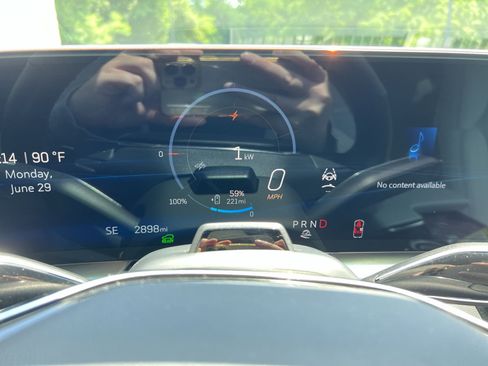 Used 2026 Cadillac Lyriq Sport RWD image 16