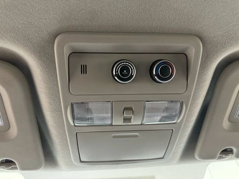 Used 2018 Nissan NV 3500 S RWD image 52