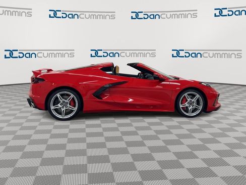 Used 2021 Chevrolet Corvette Stingray Preferred Cpe w/ Z51 Performance Package RWD image 9
