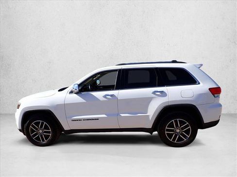 Used 2018 Jeep Grand Cherokee Limited w/ Luxury Group II image 2