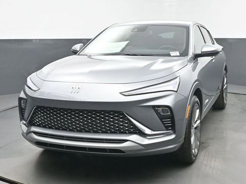 New 2026 Buick Envista Avenir FWD image 1