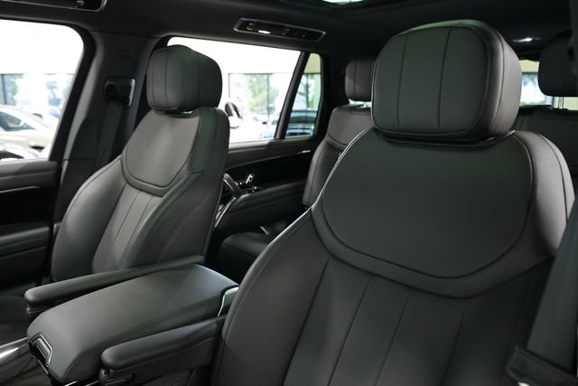 Used 2026 Land Rover Range Rover Long Wheelbase SE AWD/4WD image 24