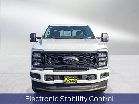 New 2026 Ford F250 XLT w/ XLT Premium Package AWD/4WD image 7