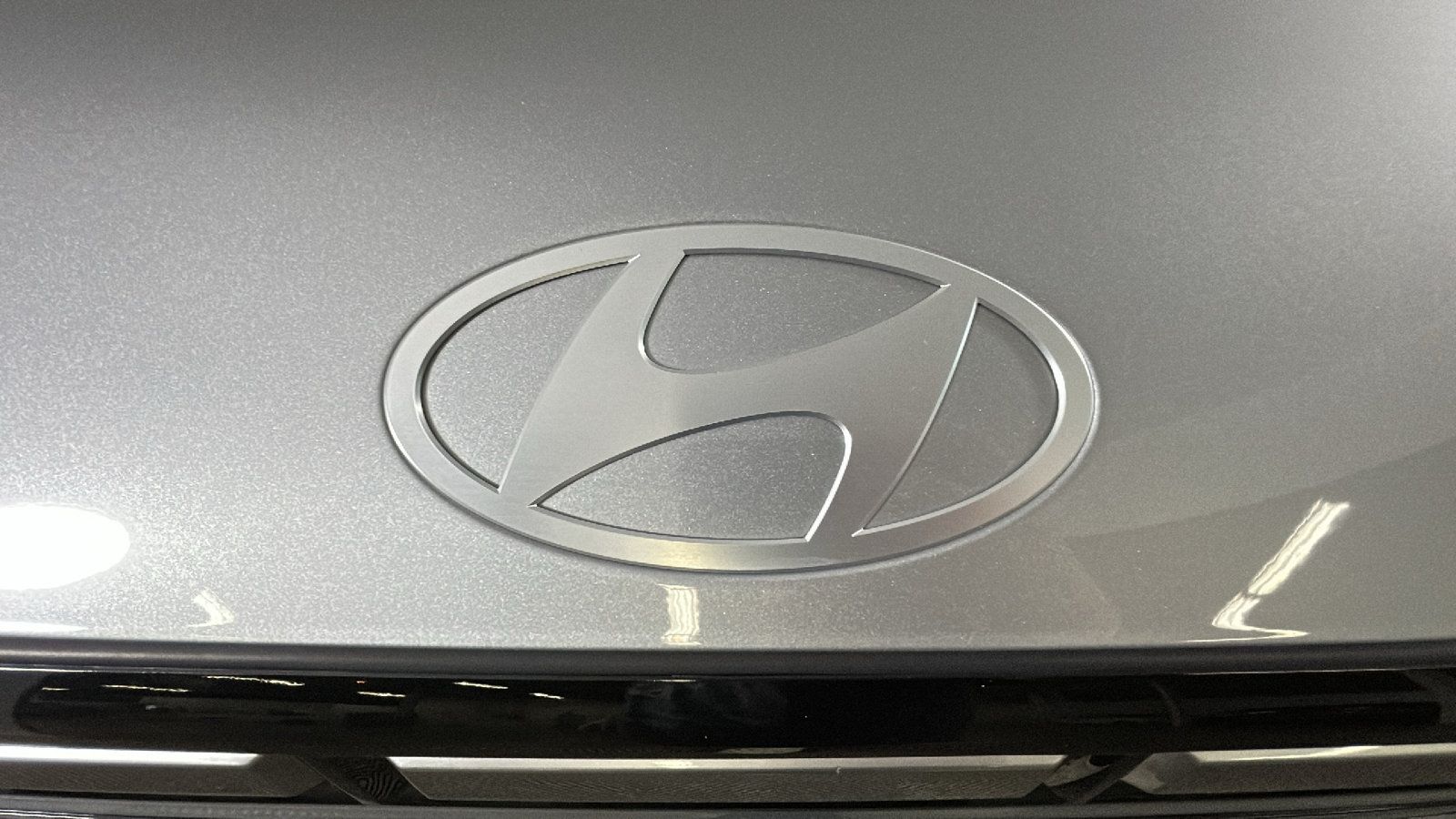 Used 2025 Hyundai Santa Fe SE FWD image 10
